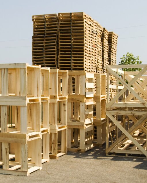 WOODEN SHIPPING BOXES AND CRATES